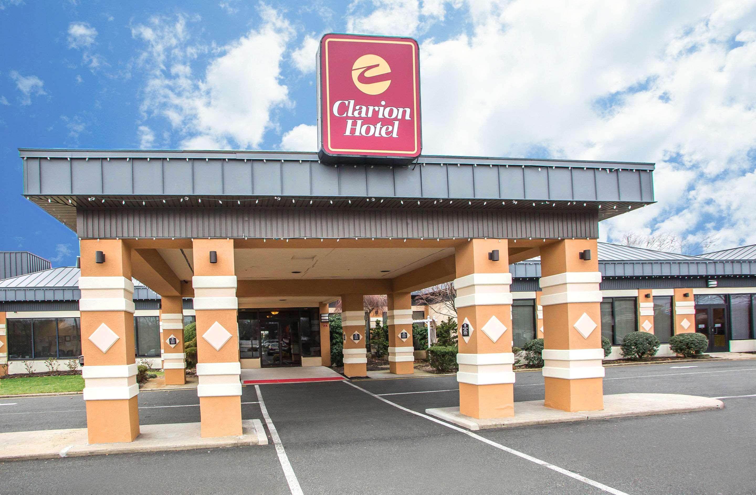 Clarion Hotel & Conference Center Toms River Exterior foto